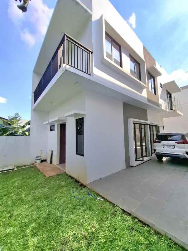 dijual rumah jagakarsa view danau