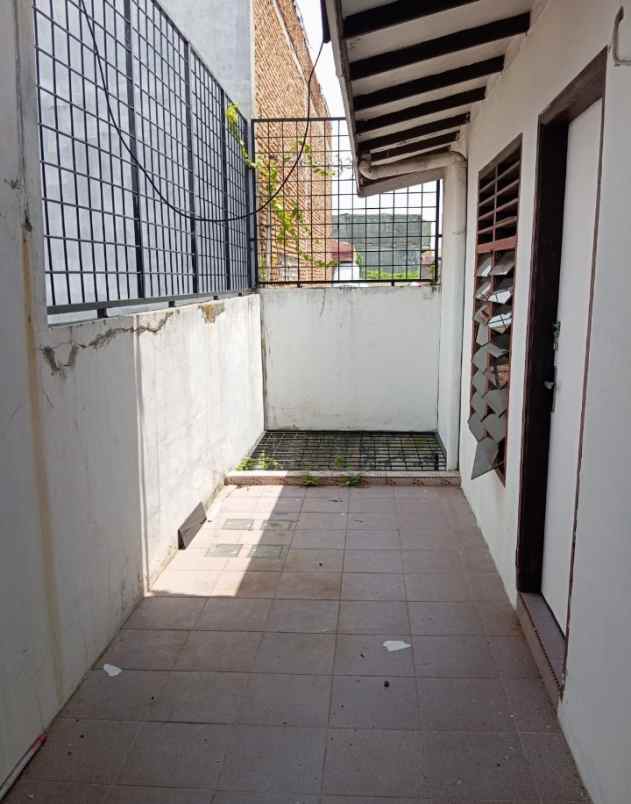 dijual rumah jalan beo indah i sei