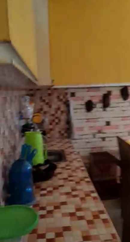 dijual rumah jalan bidara cina