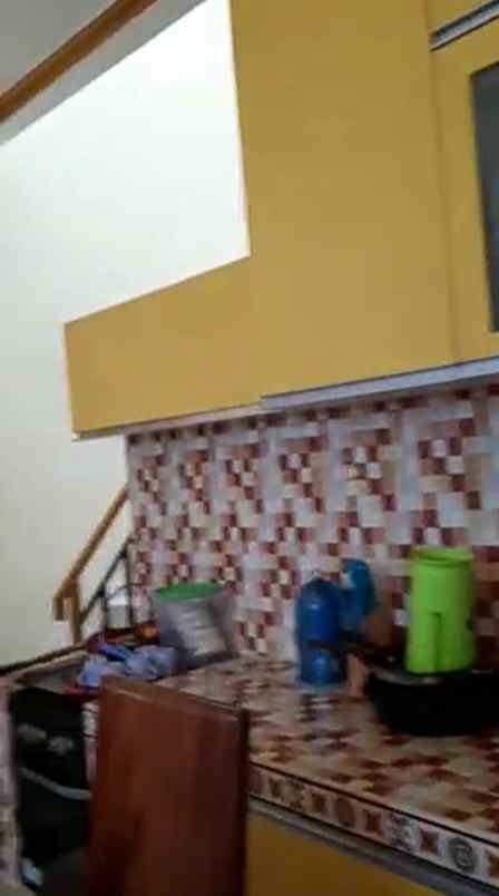 dijual rumah jalan bidara cina