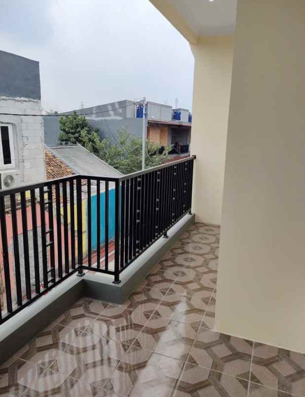 dijual rumah jalan bintara iv bekasi barat