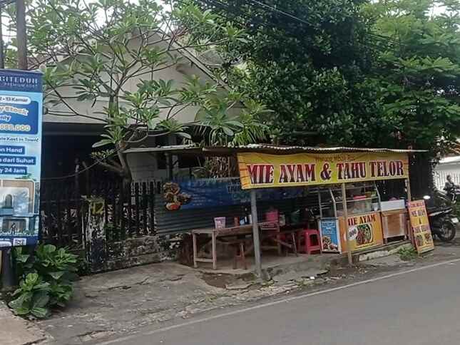 dijual rumah jalan candi mendut