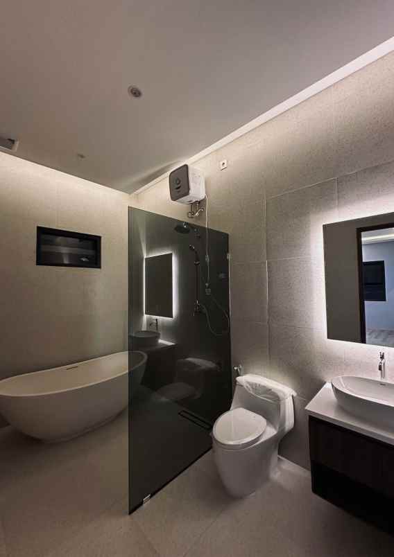 dijual rumah jalan gunung andakasa