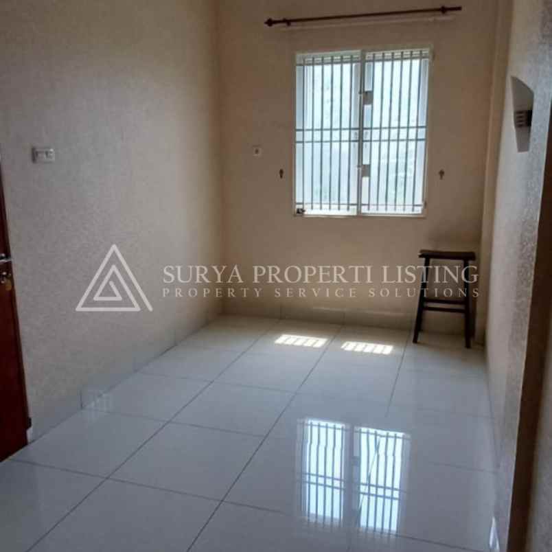 dijual rumah jalan kol yos sudarso