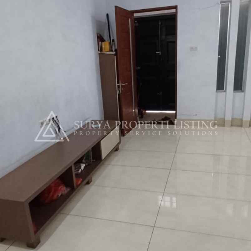 dijual rumah jalan kol yos sudarso