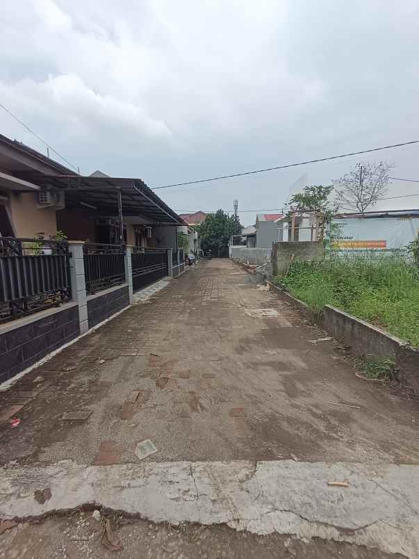 dijual rumah jalan rawa bola