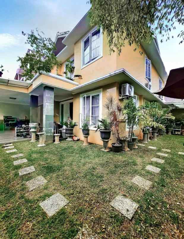 dijual rumah jalan raya bintaro