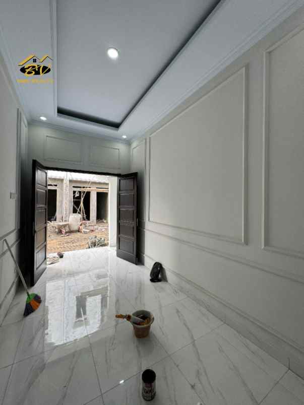 dijual rumah jalan raya jagakarsa