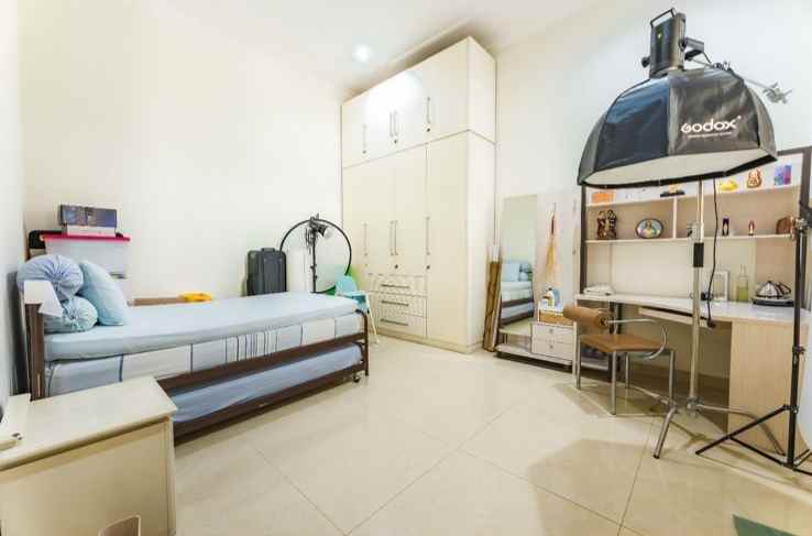 dijual rumah jalan tanah abang iv