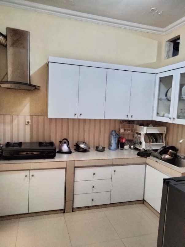 dijual rumah jalan tapak2b limo