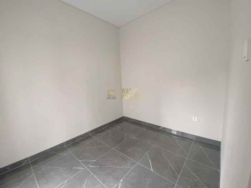 dijual rumah jalan wonosalam losari