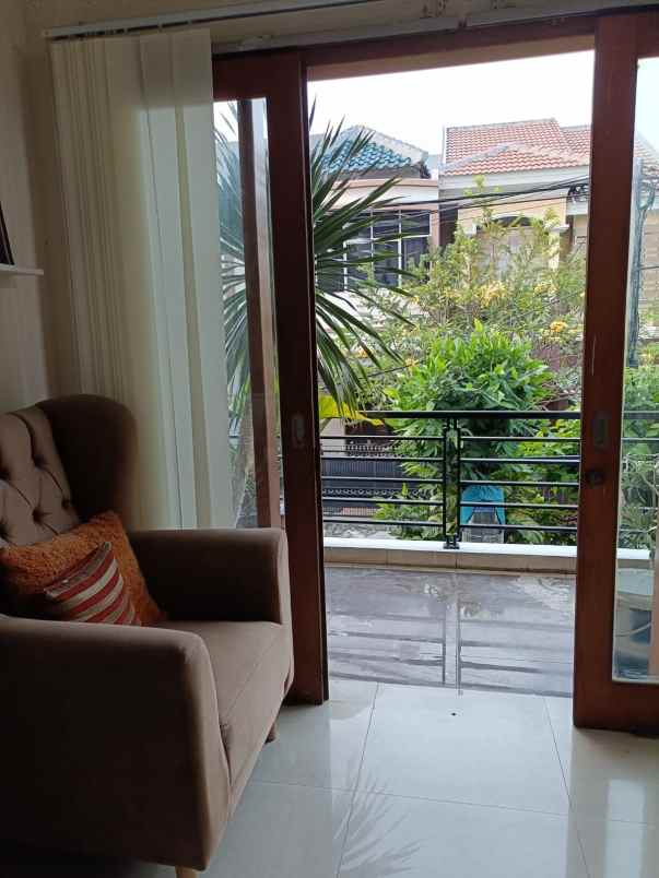 dijual rumah janur hijau kelapa gading