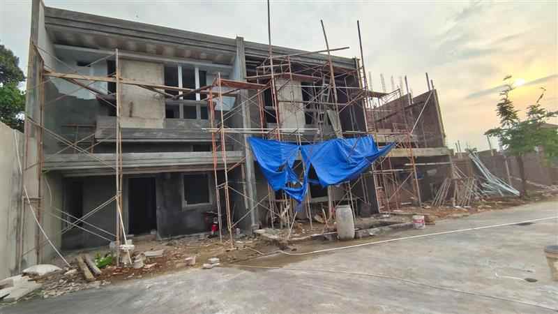dijual rumah jati waringin pondok gede