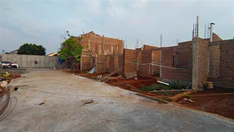 dijual rumah jati waringin pondok gede