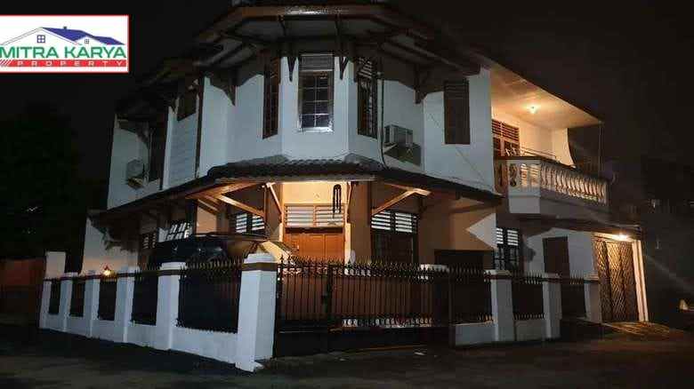 dijual rumah jatiwaringin asri pondok