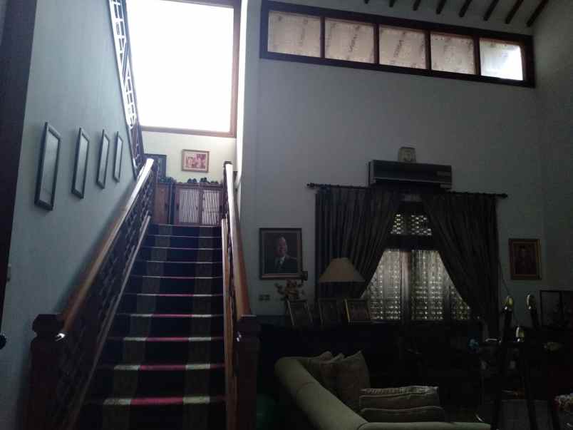 dijual rumah jl adhyaksa 9 no 1 rw 4 lb