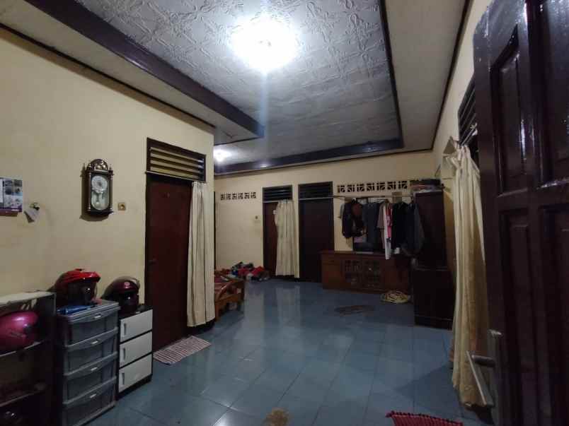 dijual rumah jl cendrawasih raya beji depok