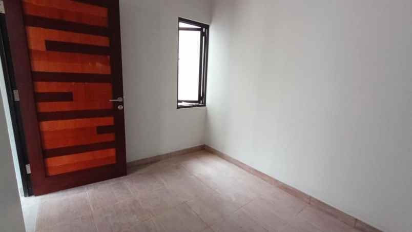 dijual rumah jl citeureup sindangpanon