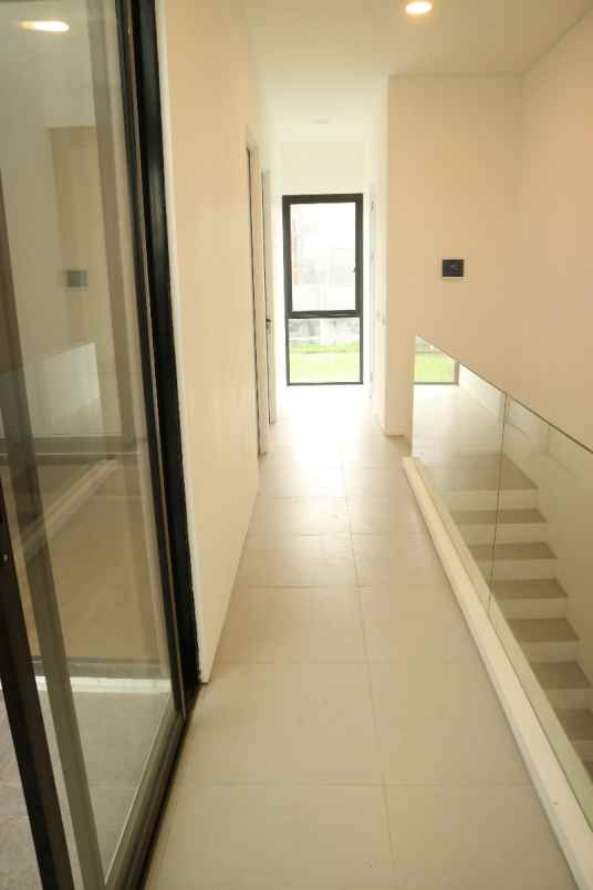 dijual rumah jl dian istana praja indah