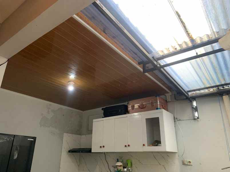 dijual rumah jl godean km 8