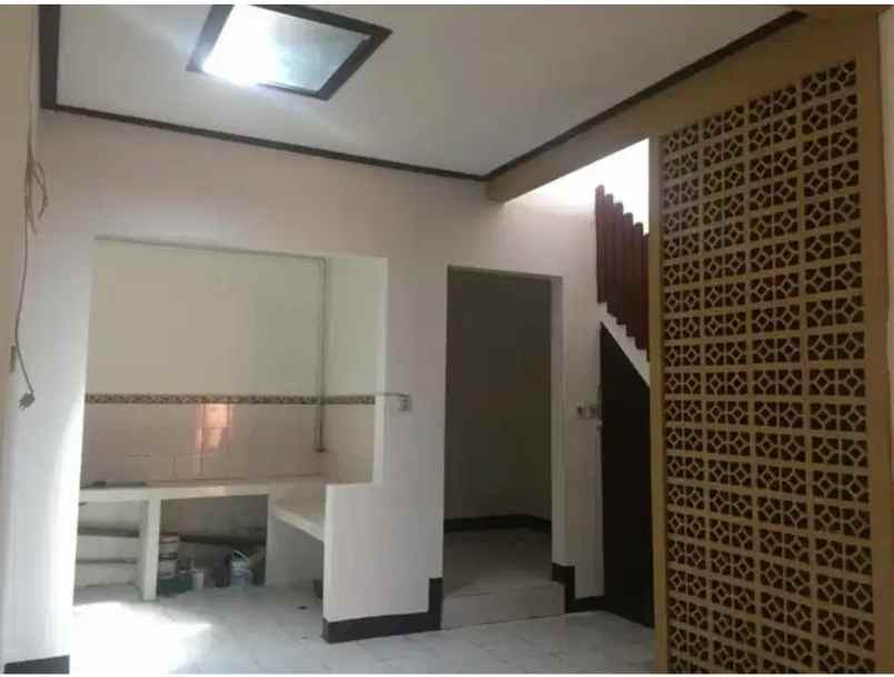 dijual rumah jl gunungsari indah blok