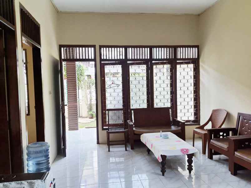 dijual rumah jl h saidi no 103 kel