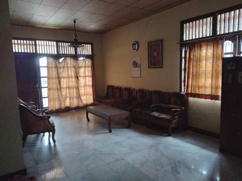 dijual rumah jl haji naman pondok