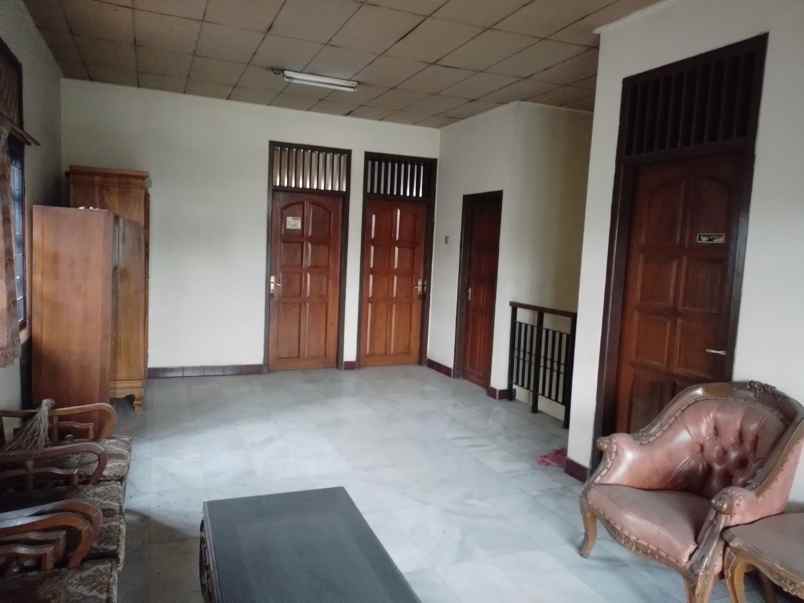 dijual rumah jl haji naman pondok