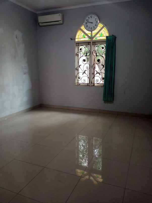 dijual rumah jl jemur andayani