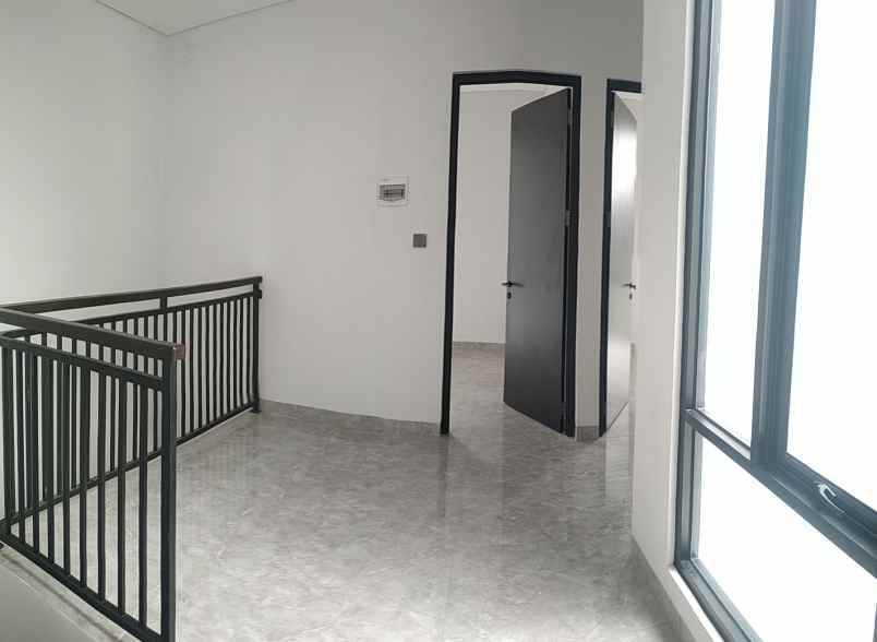 dijual rumah jl m kahfi