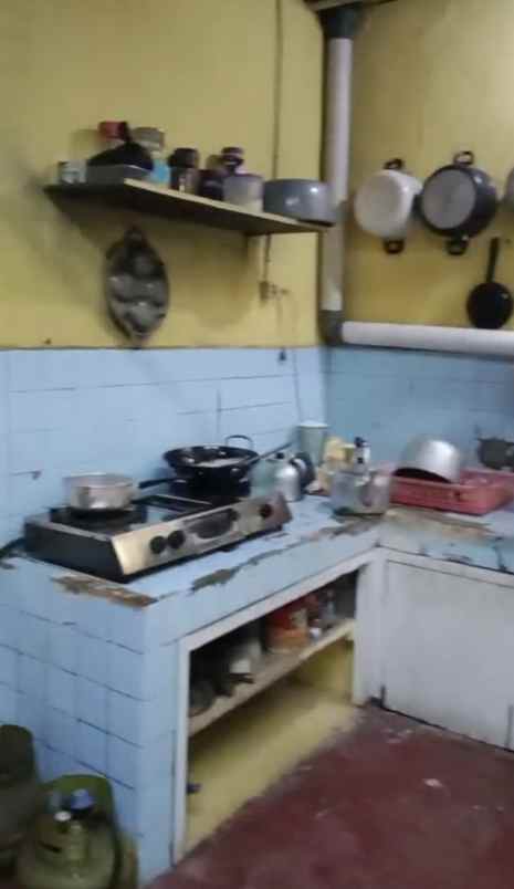 dijual rumah jl mahakam