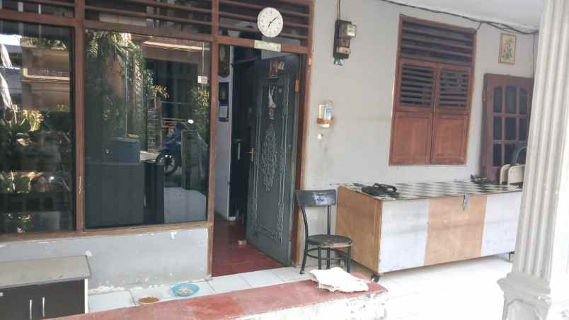 dijual rumah jl mahakam