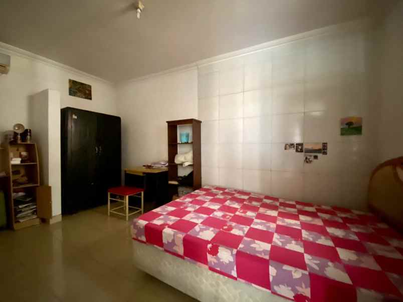 dijual rumah jl ontoseno no 8 tegal