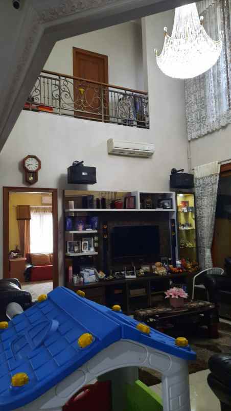 dijual rumah jl rawamangun jakarta timur
