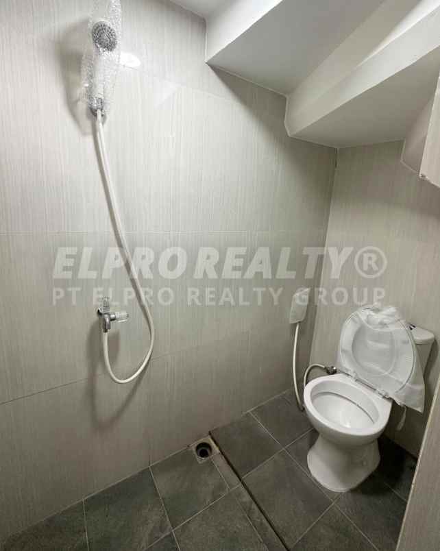 dijual rumah jl raya lebak bulus