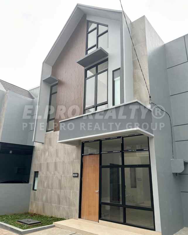 dijual rumah jl raya lebak bulus