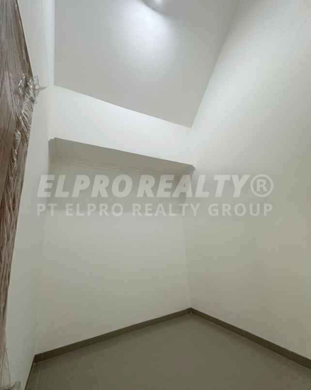 dijual rumah jl raya lebak bulus