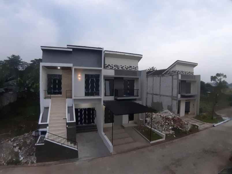 dijual rumah jl raya pagedangan jl kp