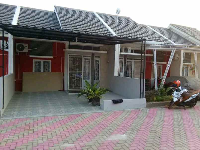 dijual rumah jl sengon rt 1 cijengkol