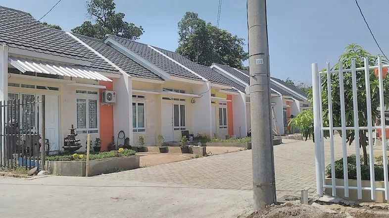 dijual rumah jl sengon rt 1 cijengkol