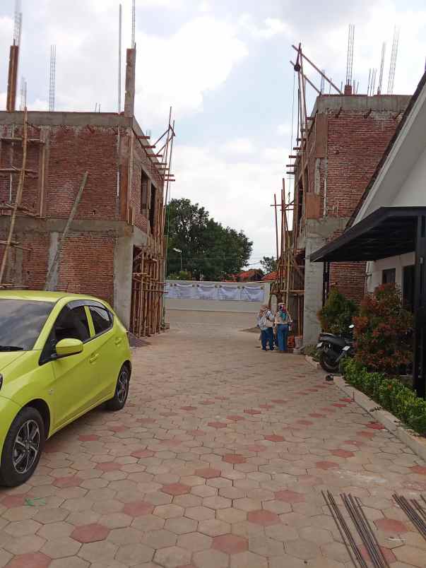 dijual rumah jl tunda bara cilandak