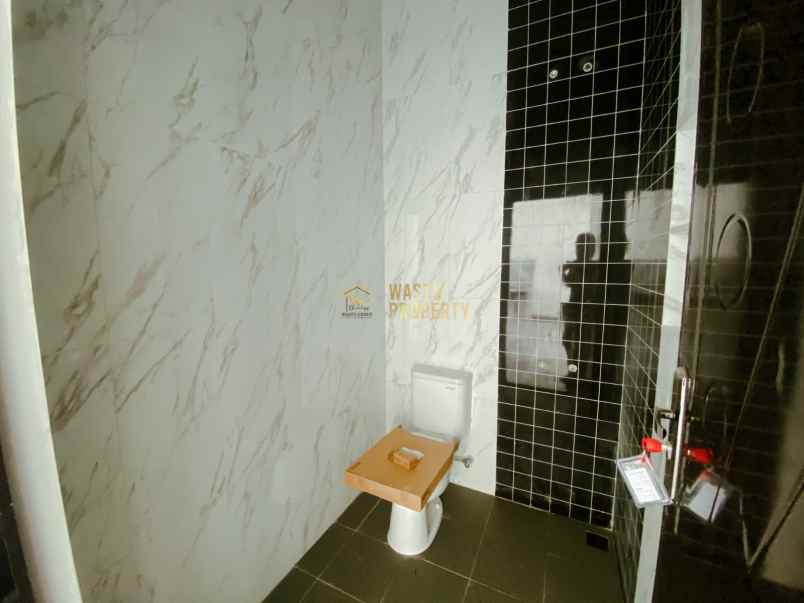 dijual rumah jl wonosalam losari