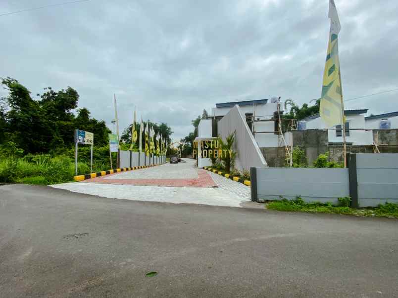 dijual rumah jl wonosalam losari
