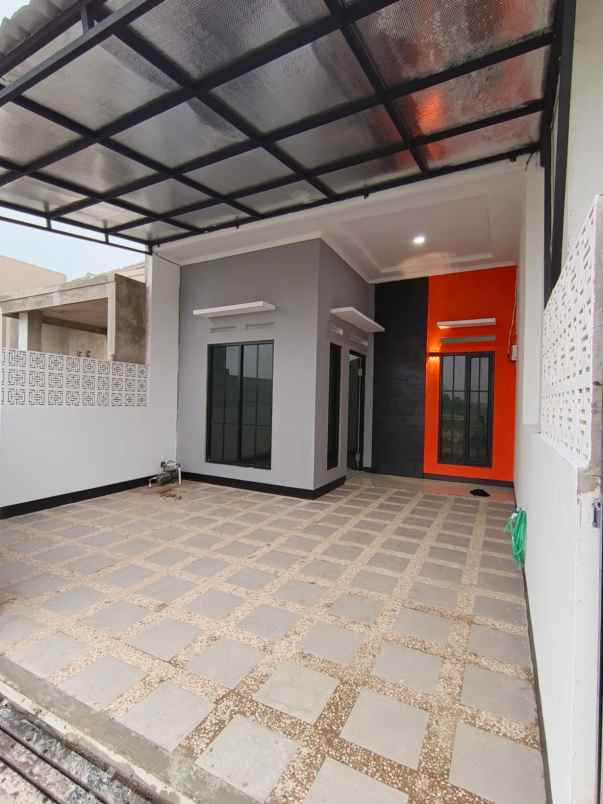 dijual rumah jln margalaksana cikoneng