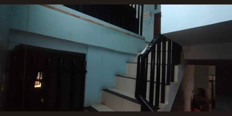 dijual rumah jln margonda raya depok