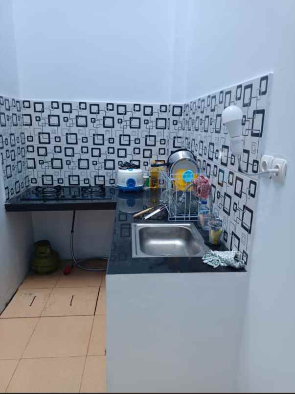 dijual rumah jln raya gas alam depok