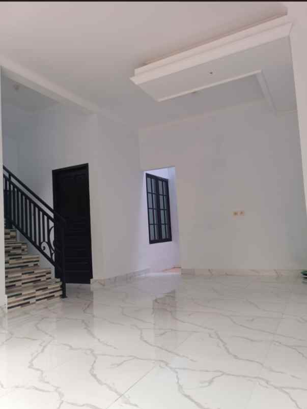 dijual rumah jln raya gas alam depok