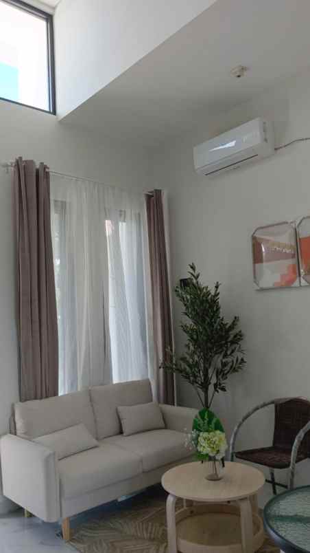 dijual rumah jumputrejo regency