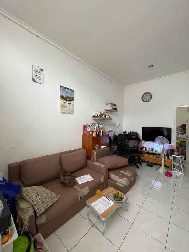 dijual rumah jurangmangu barat