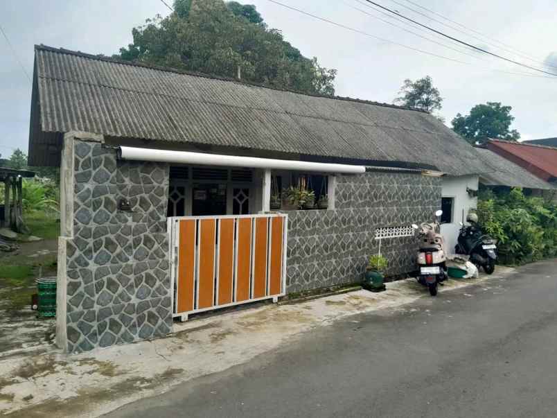 dijual rumah kalasan